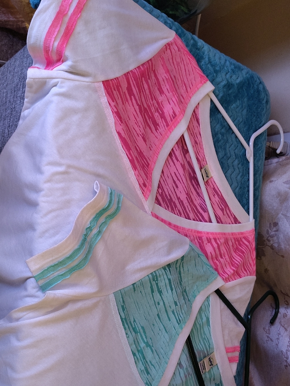 Kavio White Short Sleeve Tee with Pink and Mint Panels